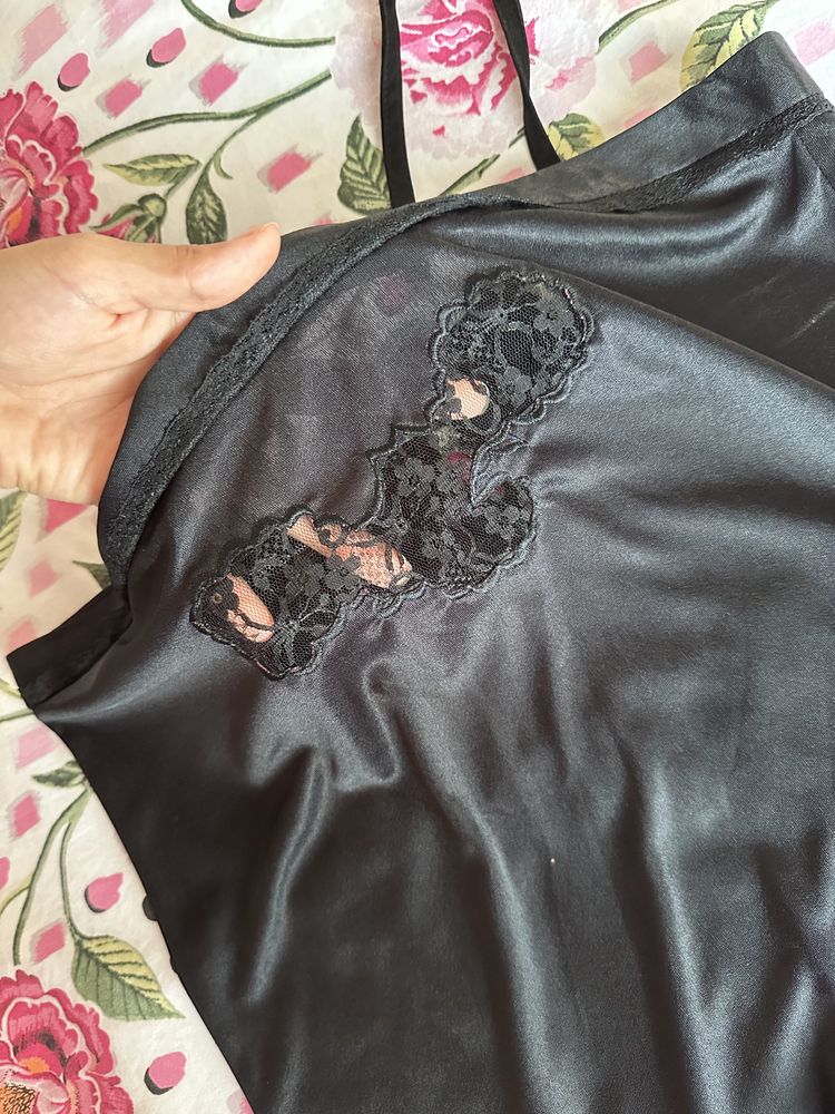 Black Camisole Top With Lace Detail image 3